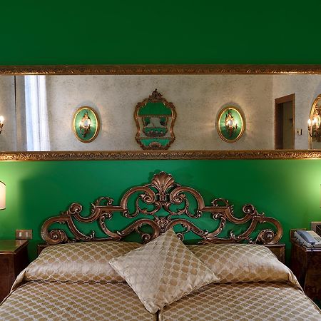 Hotel Amadeus Venezia Esterno foto