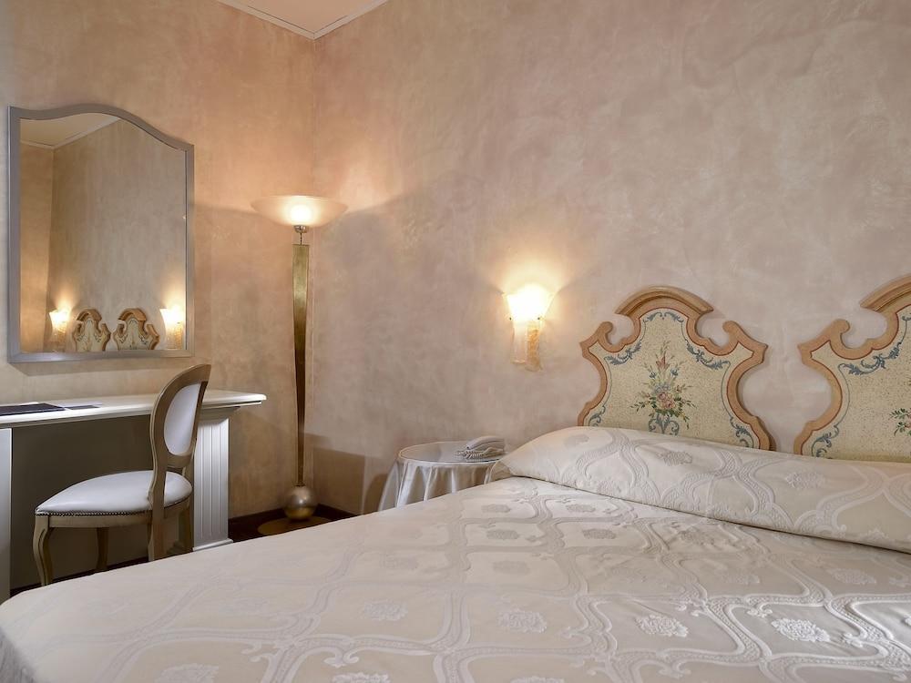 Hotel Amadeus Venezia Esterno foto